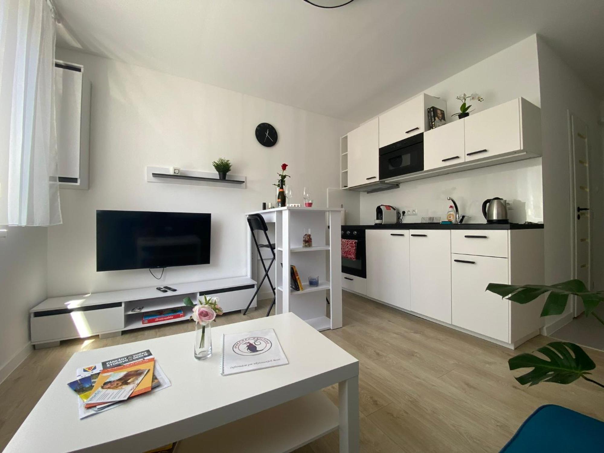 Apartman Kristina Štúrovo Exterior foto