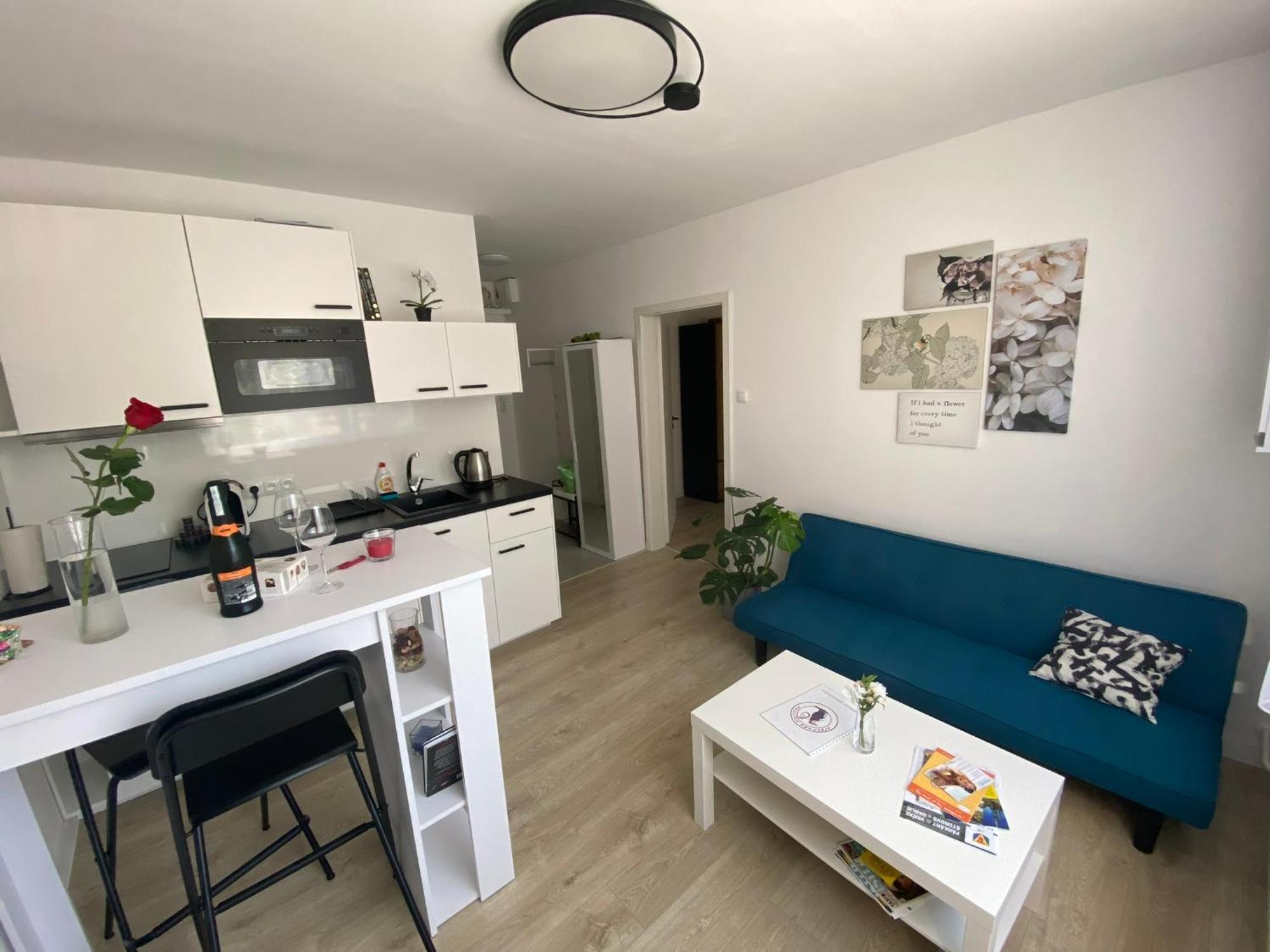 Apartman Kristina Štúrovo Exterior foto